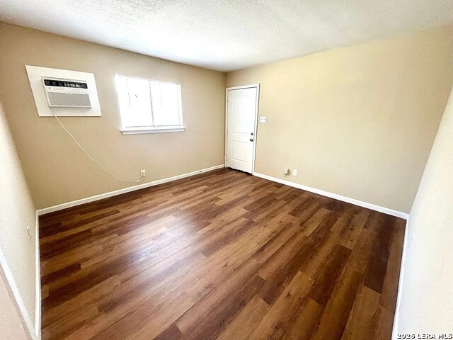 815 John Adams Dr Property Photo 7