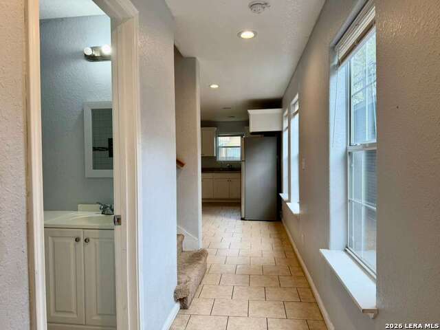 3107 W Travis Property Photo 8