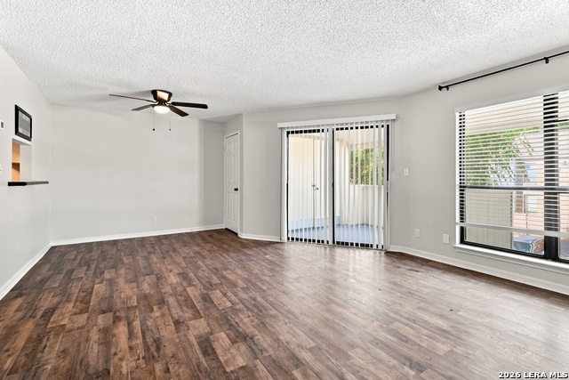 11843 Braesview Property Photo 10