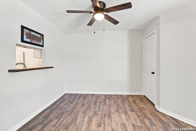 11843 Braesview Property Photo 15
