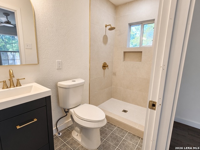 2122 Hicks Ave Property Photo 13