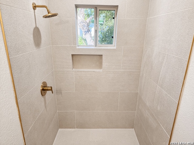 2122 Hicks Ave Property Photo 14