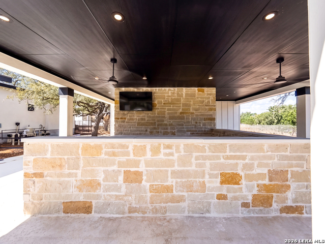 85 Ranch Hts Property Photo 45