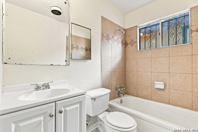 329 Vine Property Photo 11