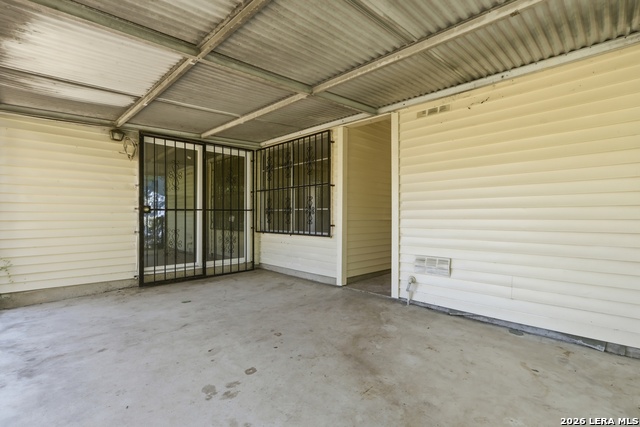 329 Vine Property Photo 23