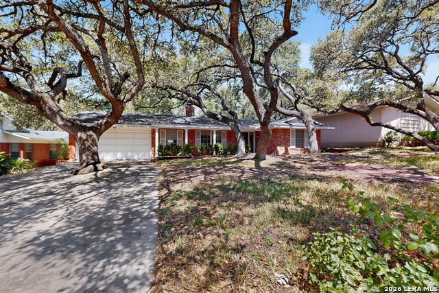 10911 Janet Lee Dr Property Photo 5