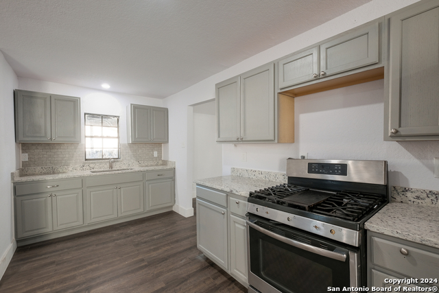 234 Spaatz St Property Photo 12