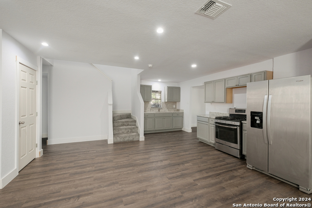 234 Spaatz St Property Photo 13