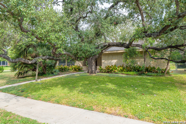 3103 Mindoro Dr Property Photo 1