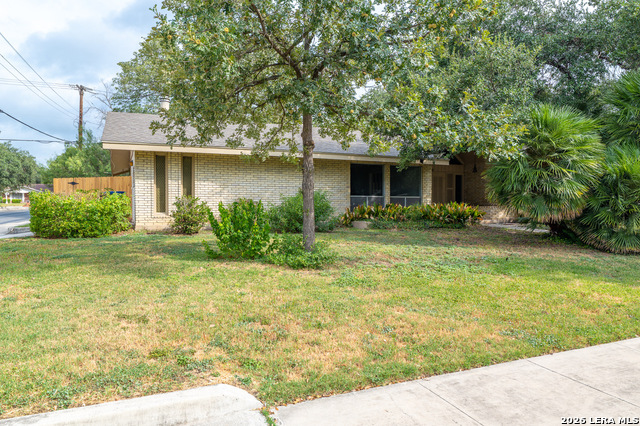 3103 Mindoro Dr Property Photo 3