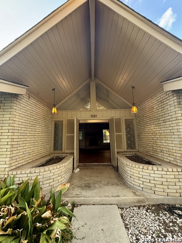 3103 Mindoro Dr Property Photo 5