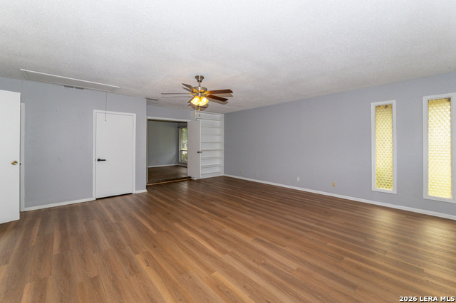 3103 Mindoro Dr Property Photo 28