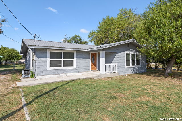 281 N Lone Star Ave Property Photo 8