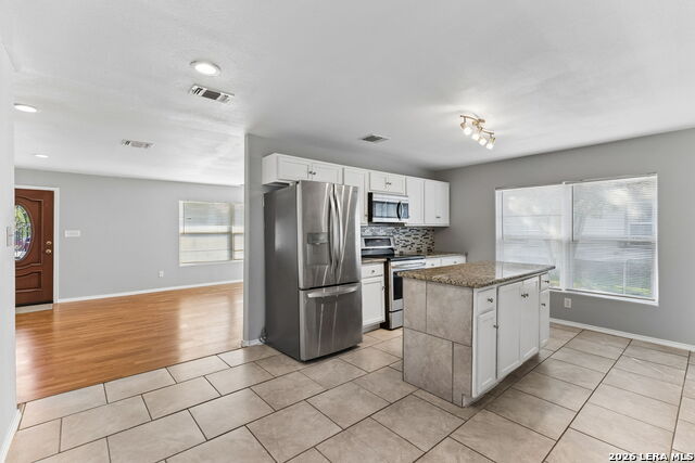281 N Lone Star Ave Property Photo 15