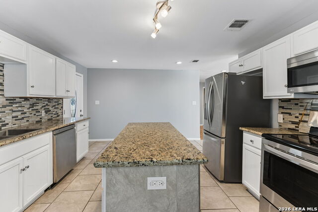 281 N Lone Star Ave Property Photo 17