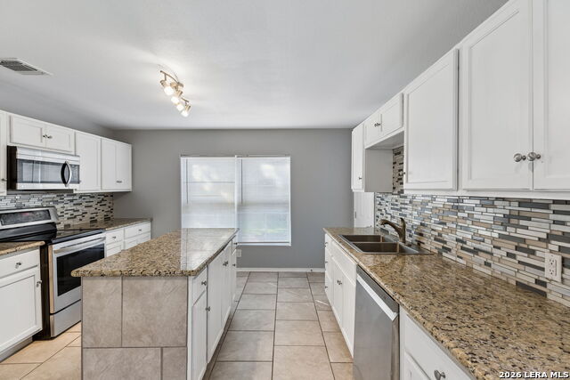 281 N Lone Star Ave Property Photo 19