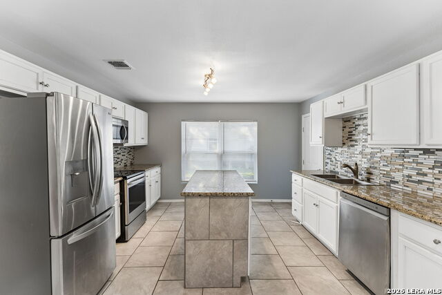 281 N Lone Star Ave Property Photo 23