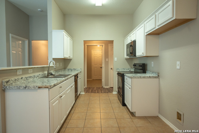 6911 Heathers Way Property Photo 6