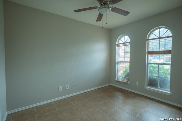 6911 Heathers Way Property Photo 9