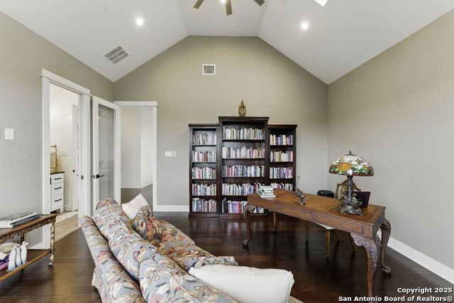 321 Bentwood Property Photo 30
