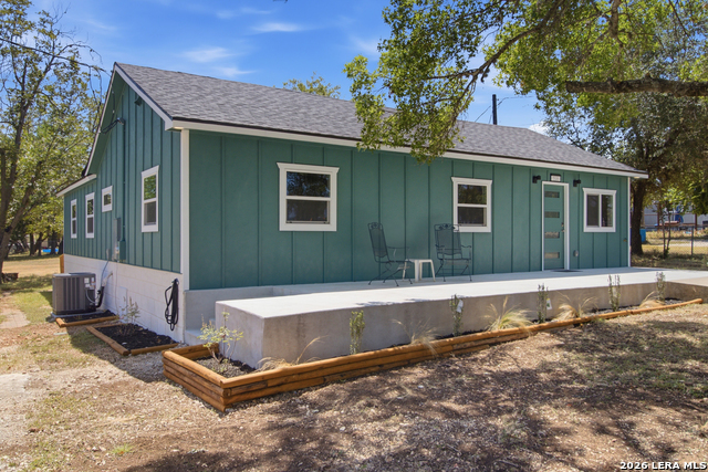 1506 Sycamore St Property Photo 5