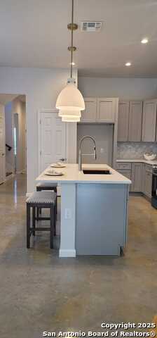 1002 Morningside Dr Property Photo 7