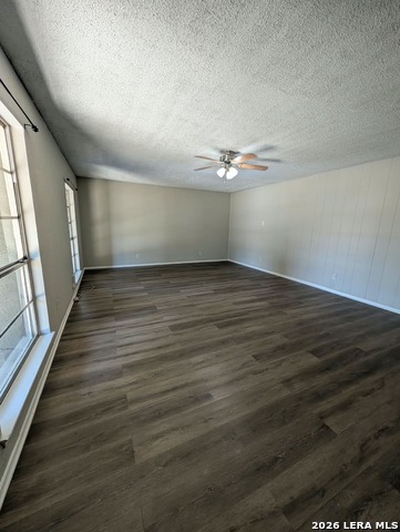 6807 Blue Lake Dr Property Photo 2