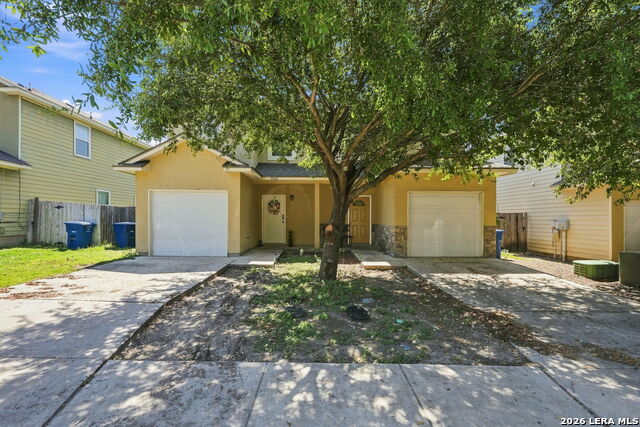 4902 & 4832 Appleseed Ct Property Photo 1