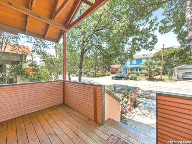 808 W French Pl Property Photo 5