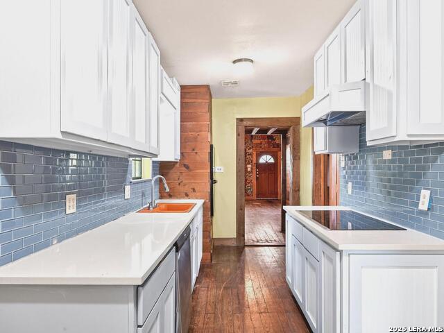 808 W French Pl Property Photo 12