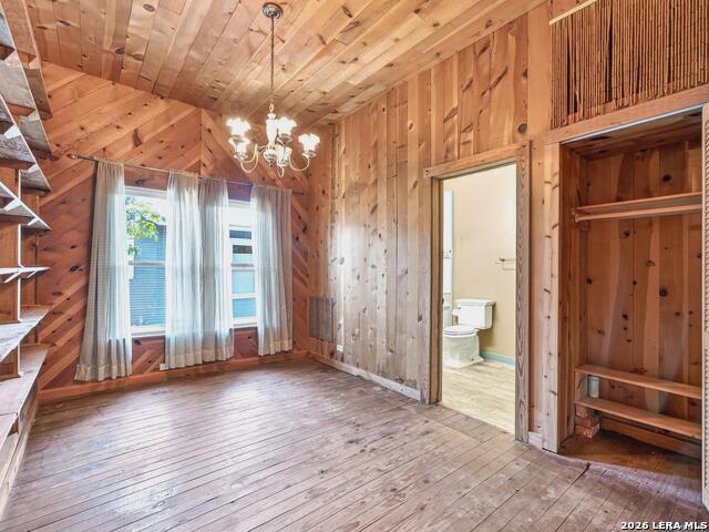 808 W French Pl Property Photo 16