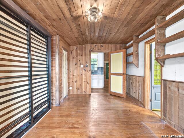 808 W French Pl Property Photo 21