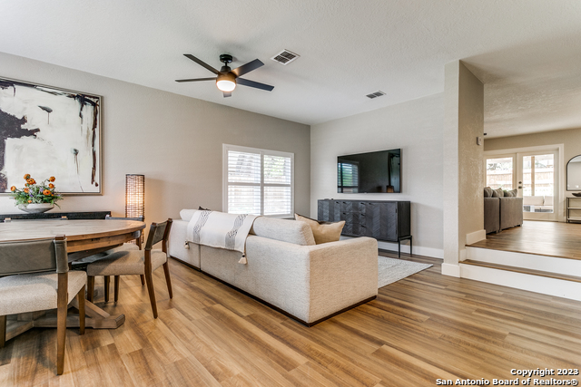 7619 Valley Trails St Property Photo 6