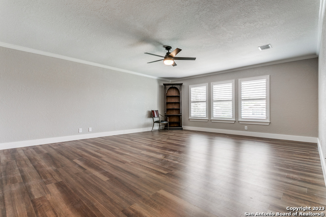7619 Valley Trails St Property Photo 15