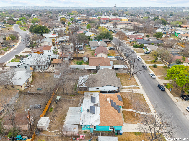 1031 Thorain Property Photo 5