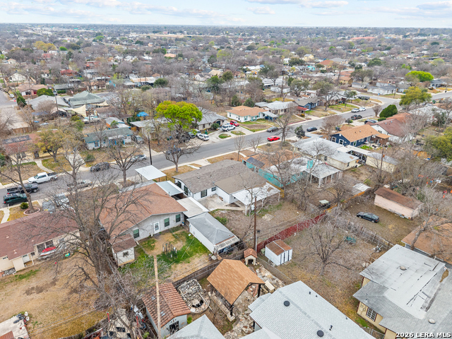 1031 Thorain Property Photo 8