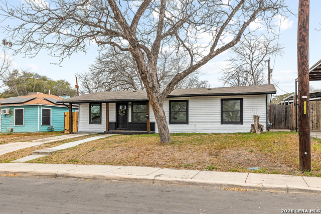 1031 Thorain Property Photo 13