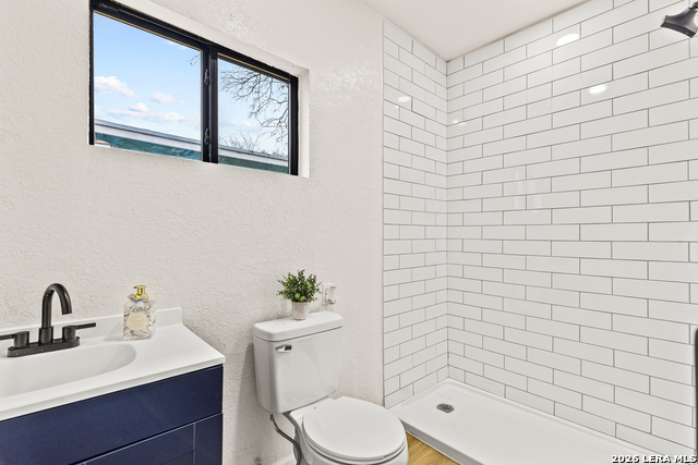 1031 Thorain Property Photo 29
