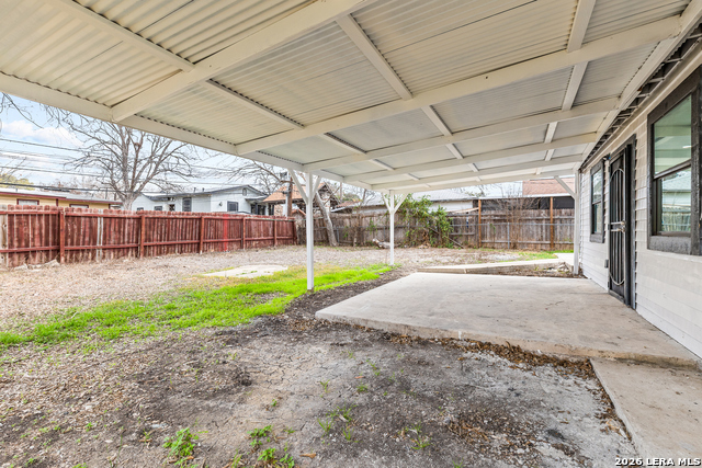 1031 Thorain Property Photo 39