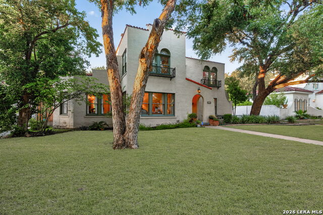 339 W Hollywood Ave Property Photo 3