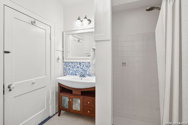 339 W Hollywood Ave Property Photo 24