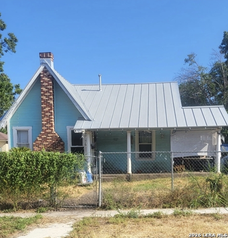 927 Bailey Ave Property Photo 1