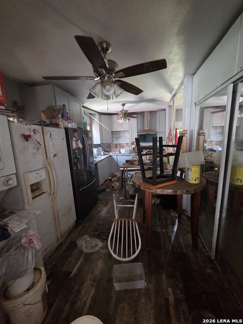 927 Bailey Ave Property Photo 4