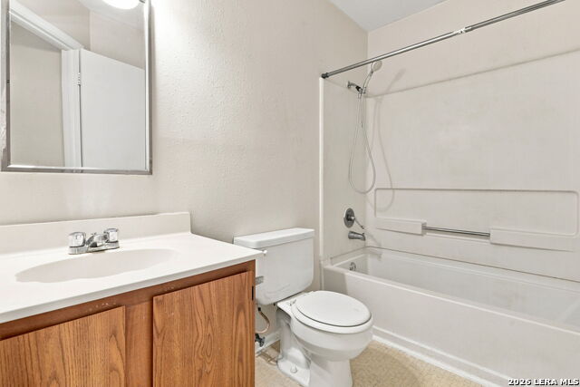 6803 Columbia Ridge Dr Property Photo 16