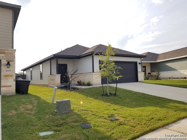 6123 Longhurst Way Property Photo 2