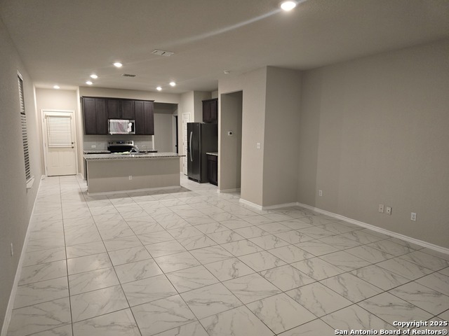 6123 Longhurst Way Property Photo 10
