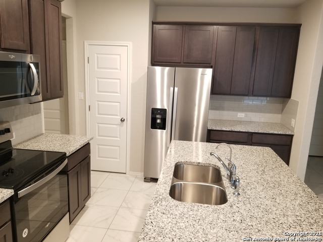 6123 Longhurst Way Property Photo 16