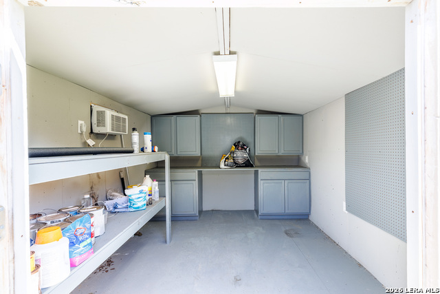 186 Talon Property Photo 31