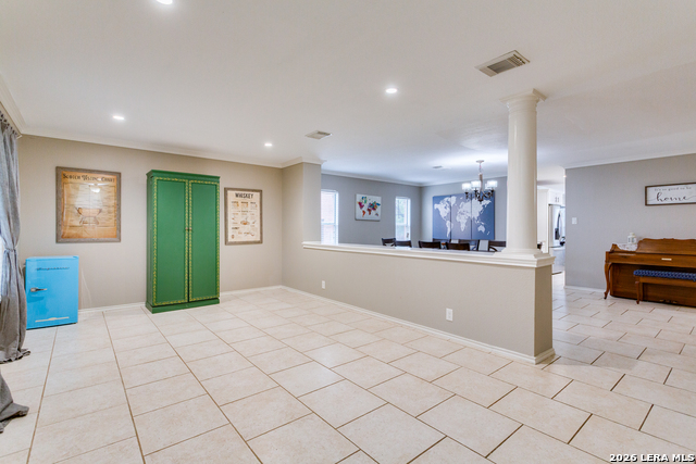 2422 Newoak Park Property Photo 3