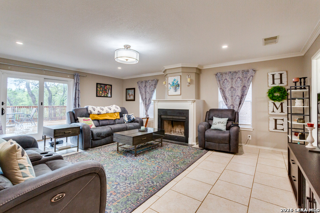2422 Newoak Park Property Photo 5